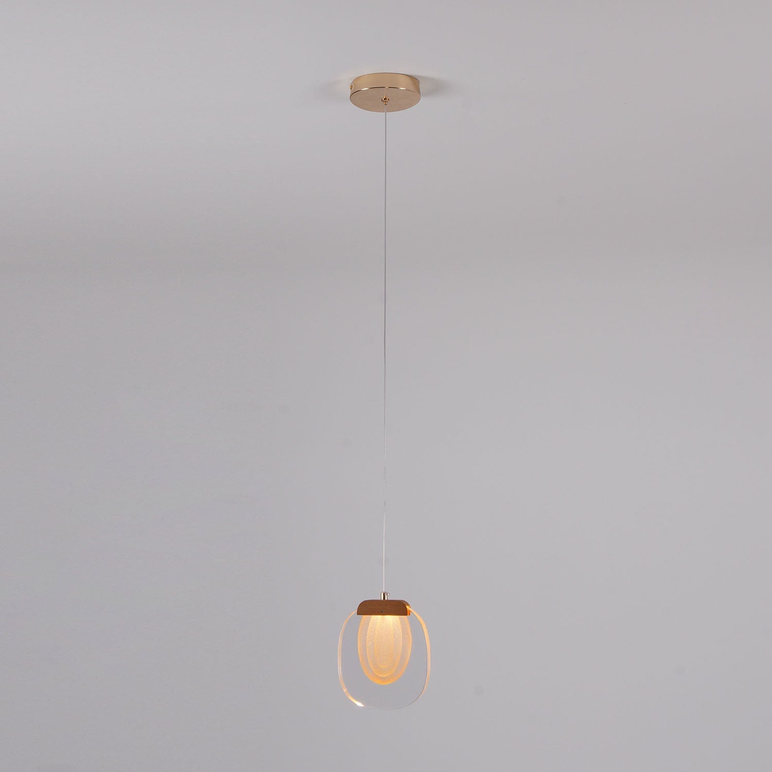 Quylon Pendant Light