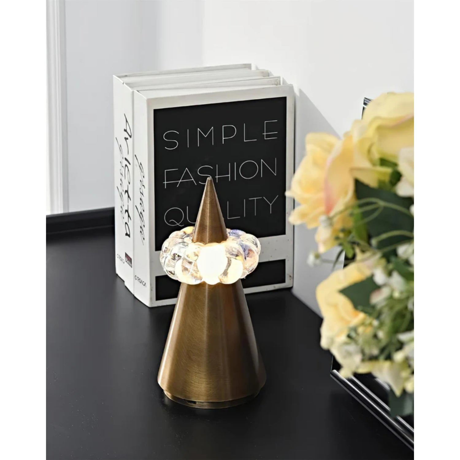Glismo Table Lamp