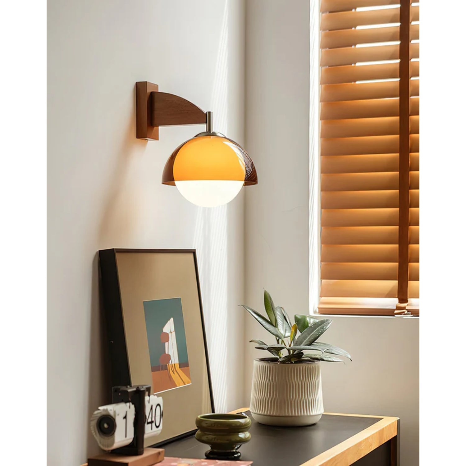 Tavino Wall Light
