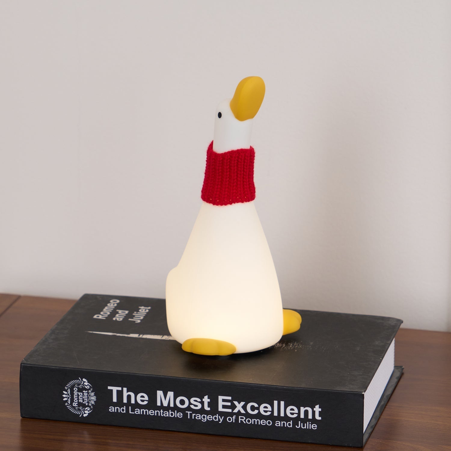 Matteo Duck Table Lamp