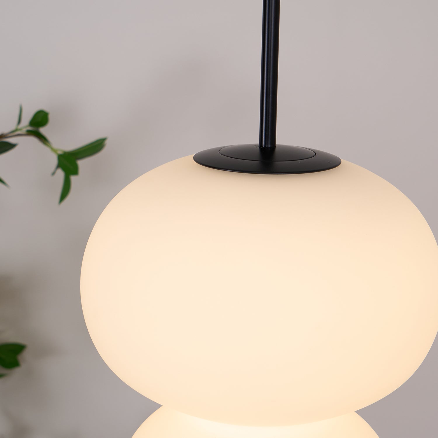 Gouvam Pendant Light