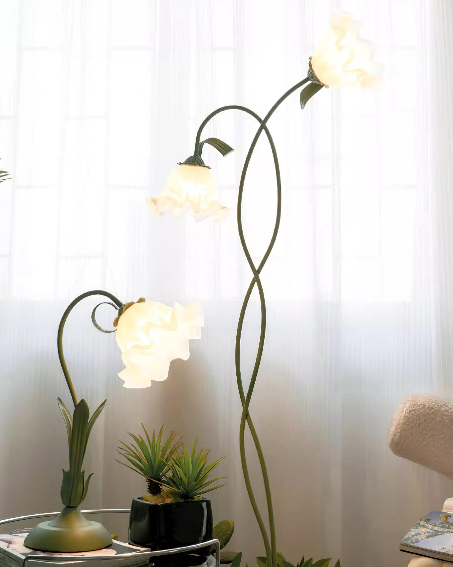 Wrenayo Floral Floor Lamp
