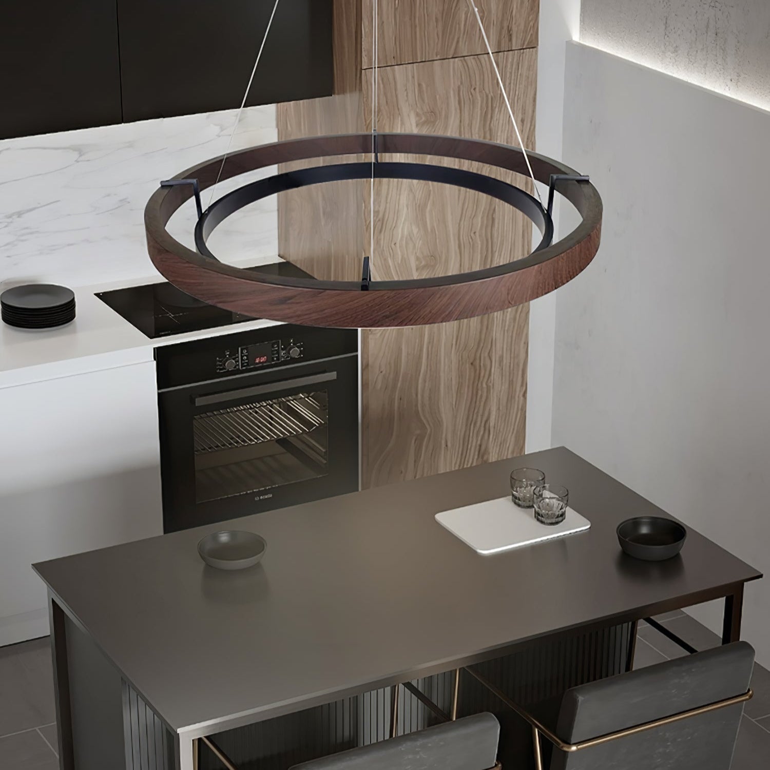 Loahes Ring-Shaped Pendant Light