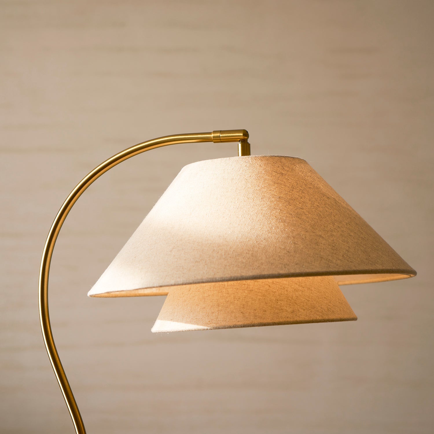 Dunburnel Floor Lamp
