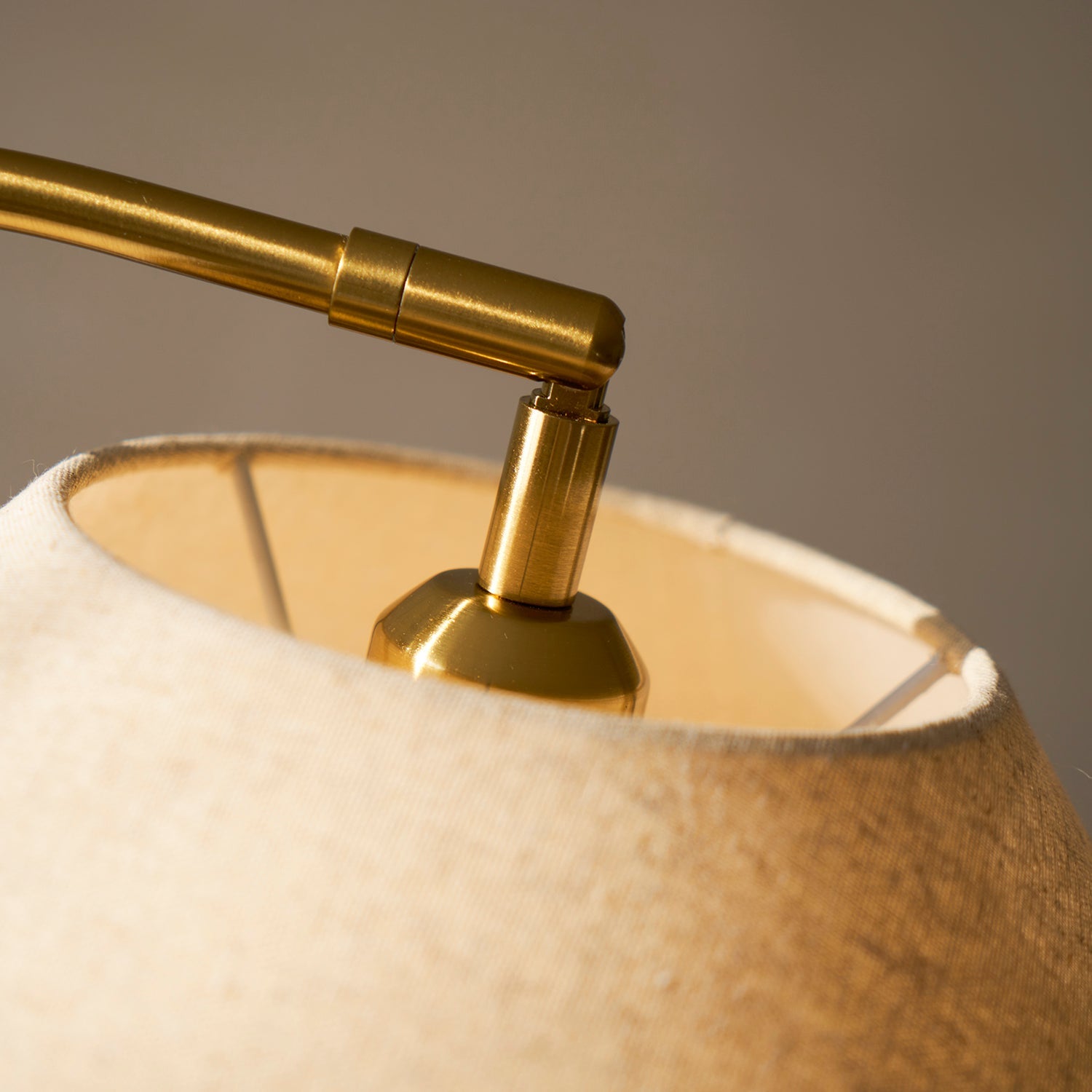 Dunburnel Floor Lamp