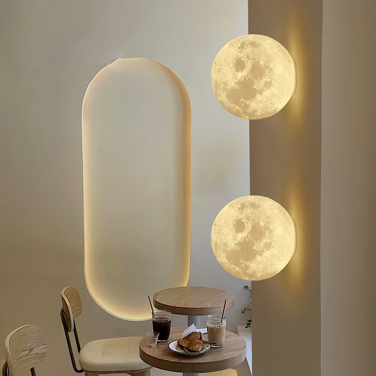 Tralvik Moon Design Wall Light