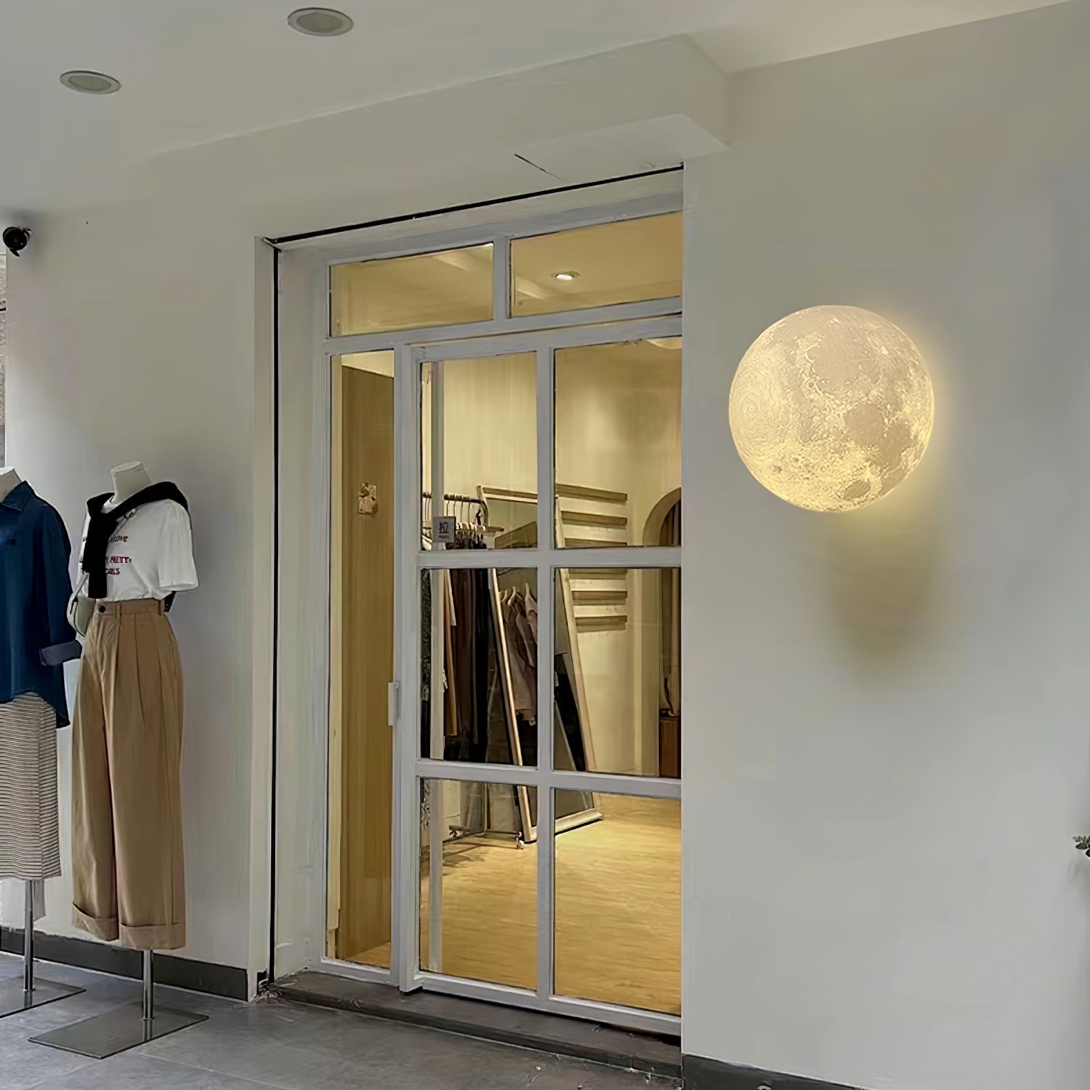 Tralvik Moon Design Wall Light