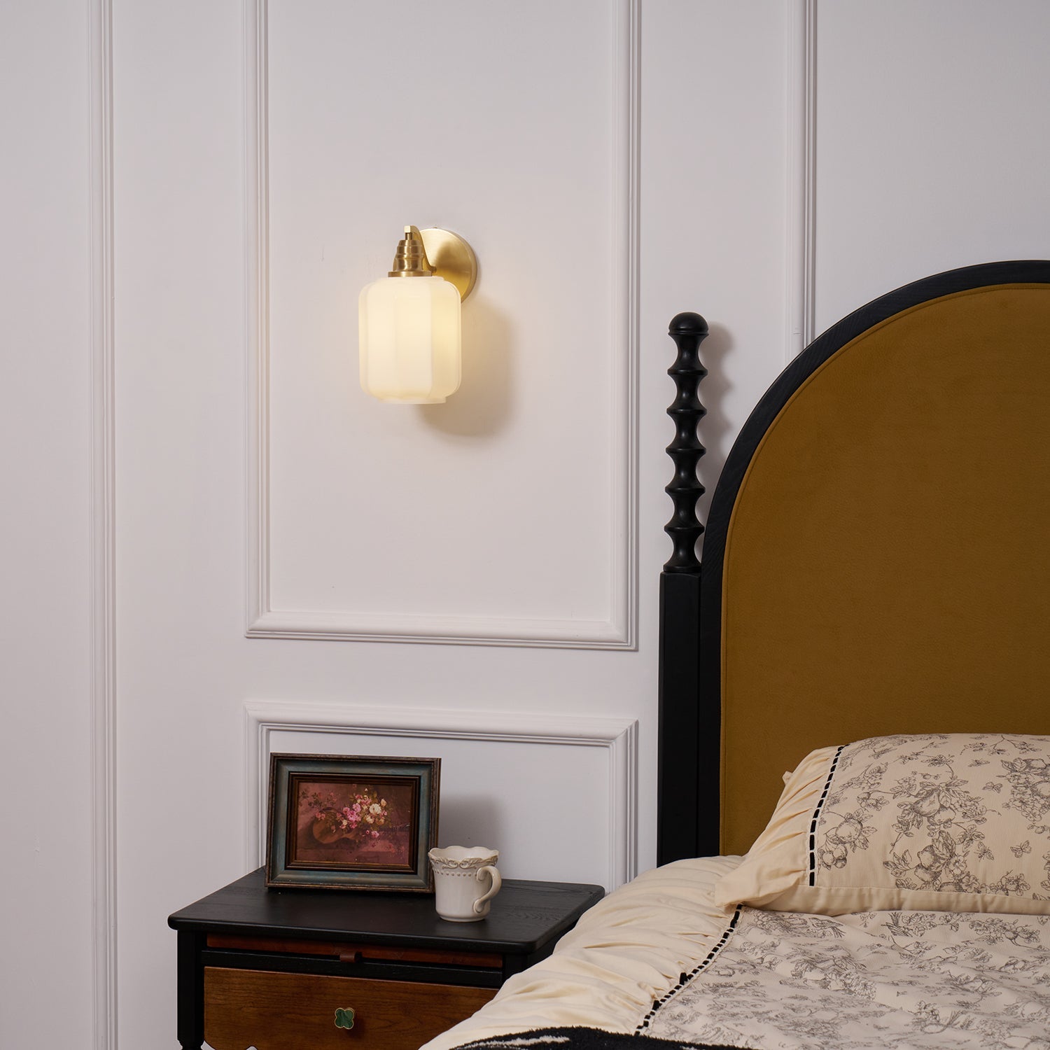 Oakaran Wall Light