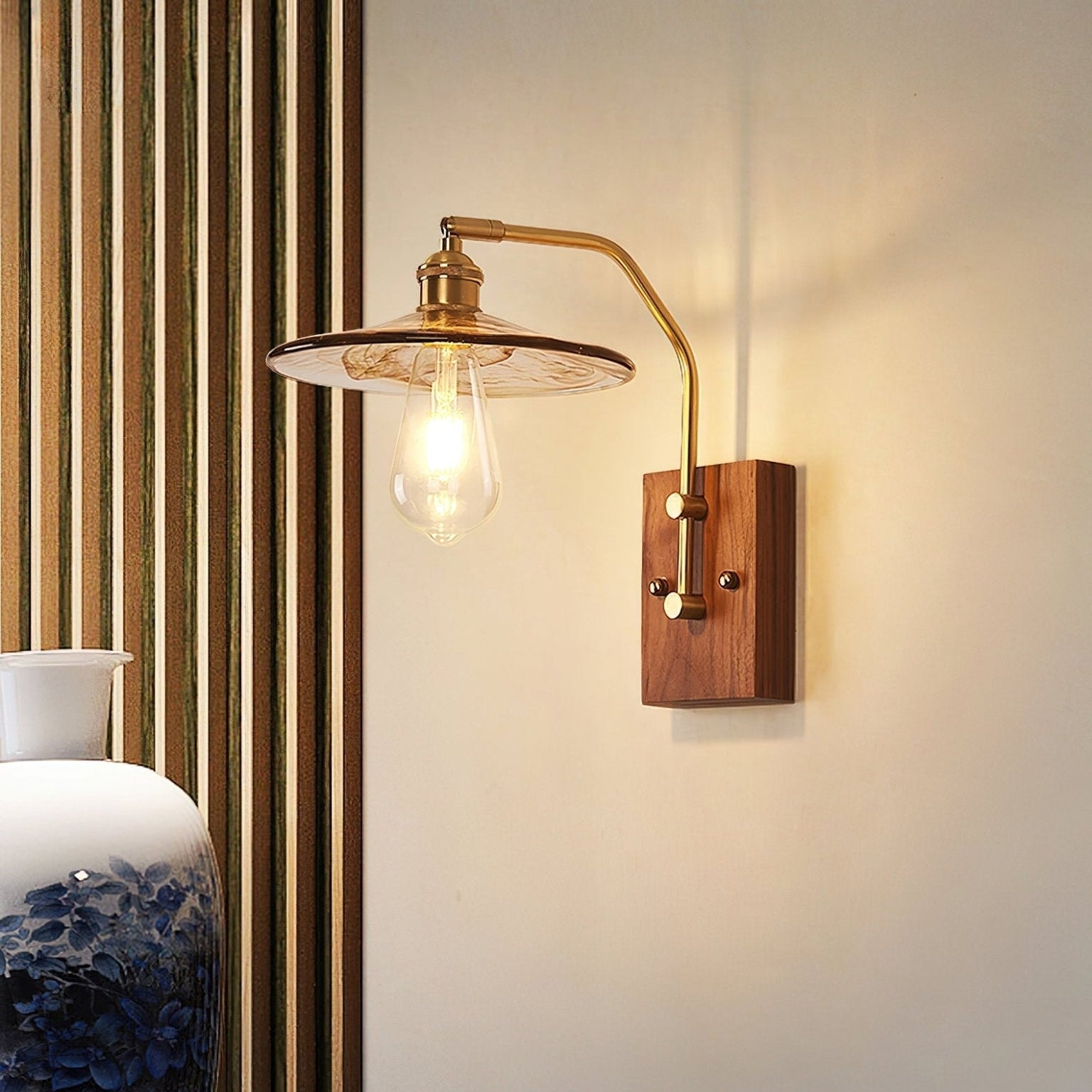 Klimo Wall Light