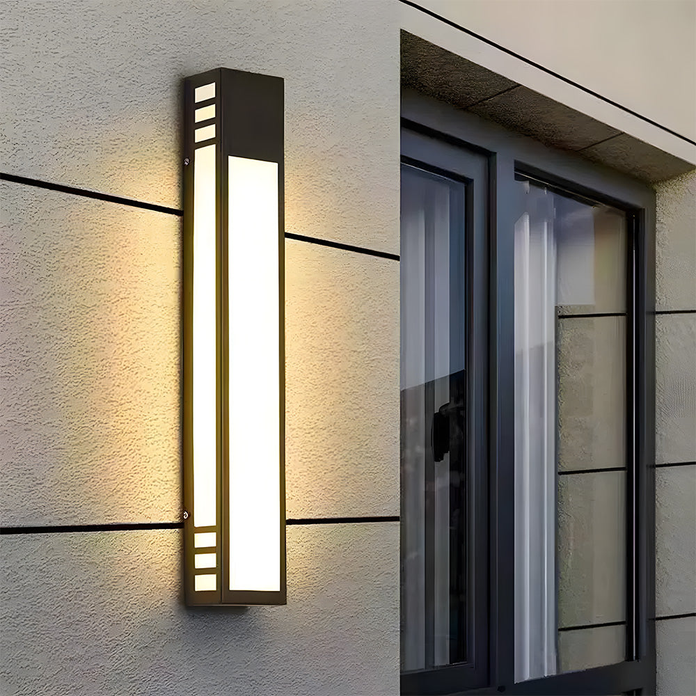 Telzon Outdoor Wall Light