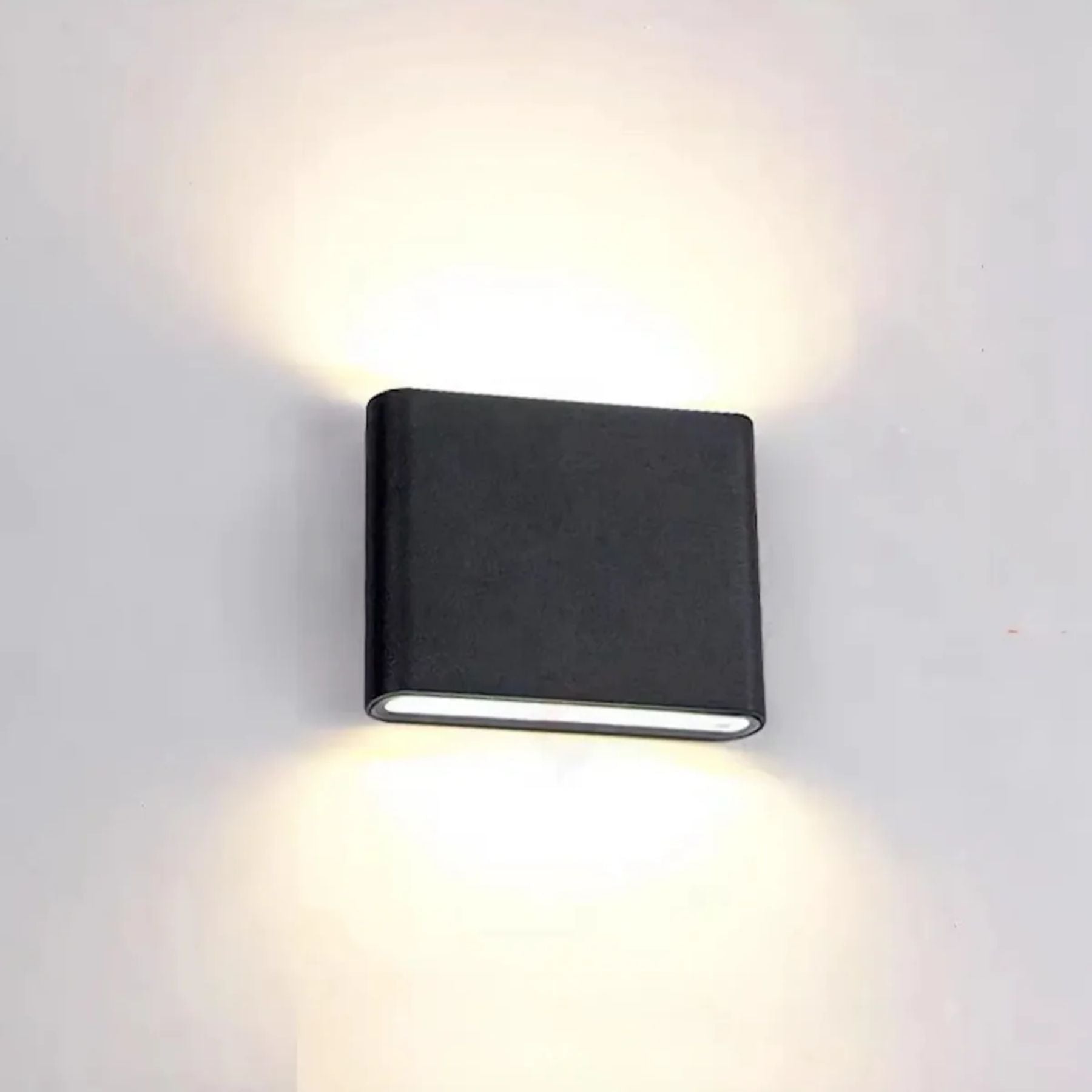 Delvin Wall Light For Outdoors