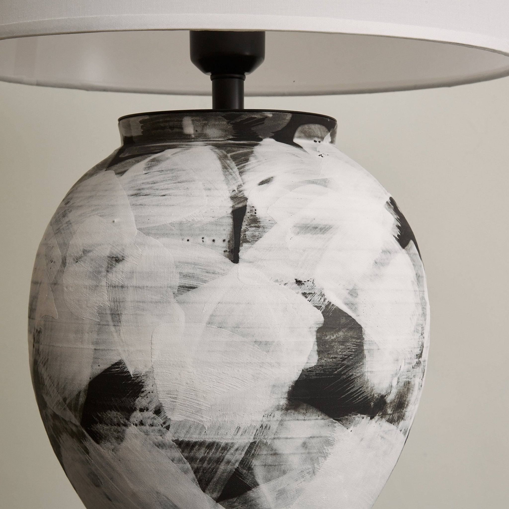 Lomeva Table Lamp