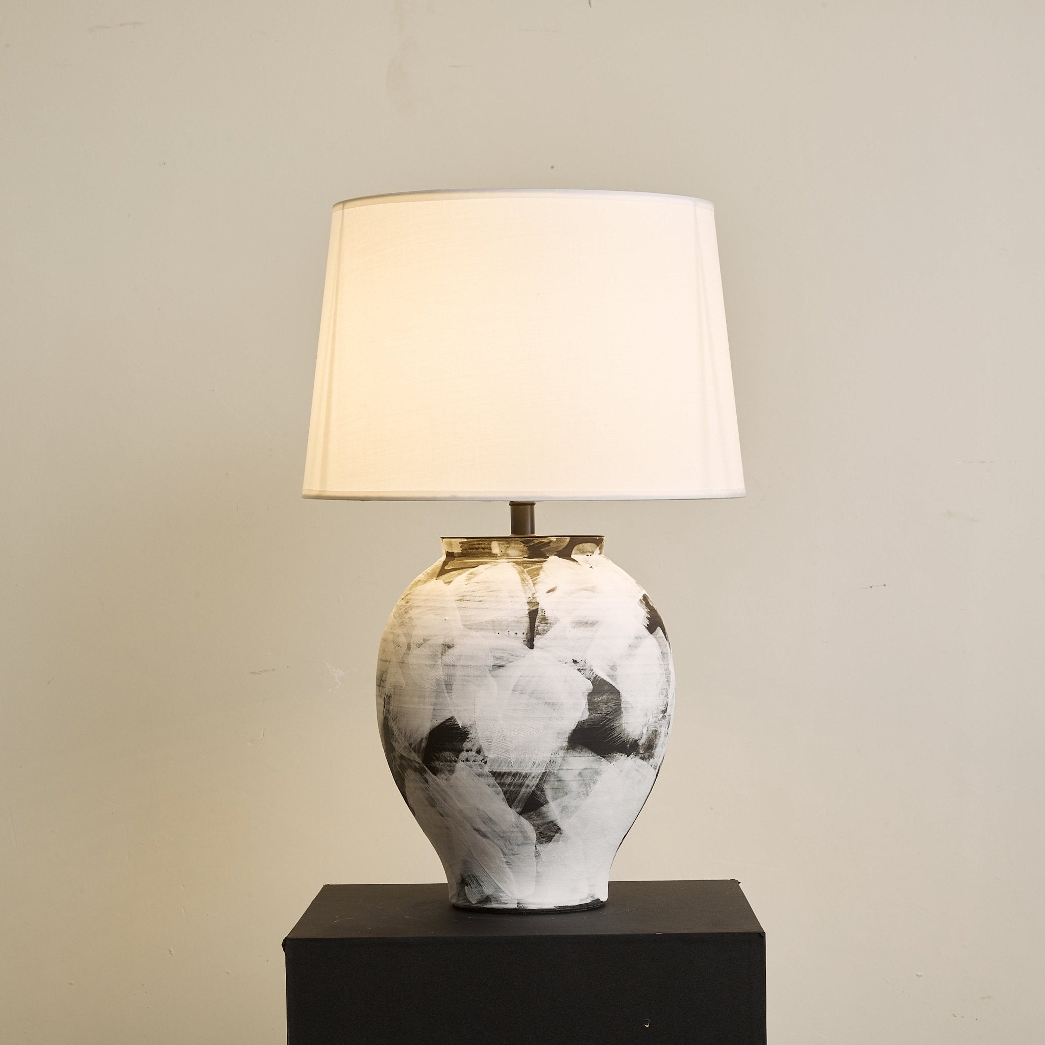 Lomeva Table Lamp