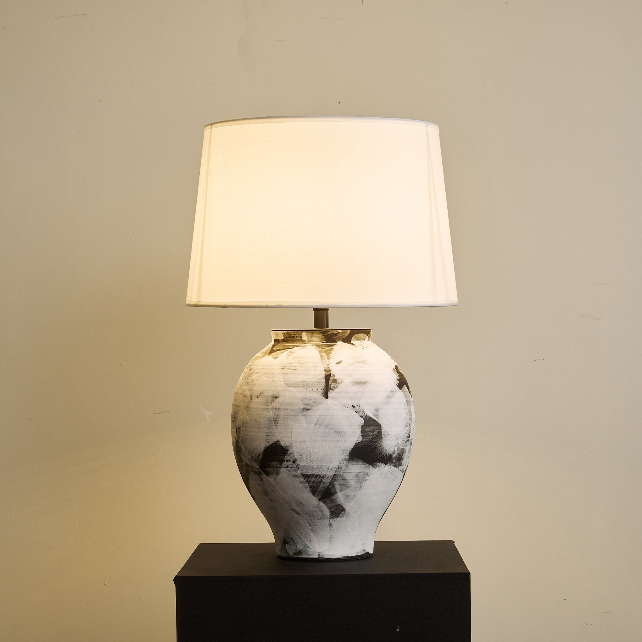 Lomeva Table Lamp