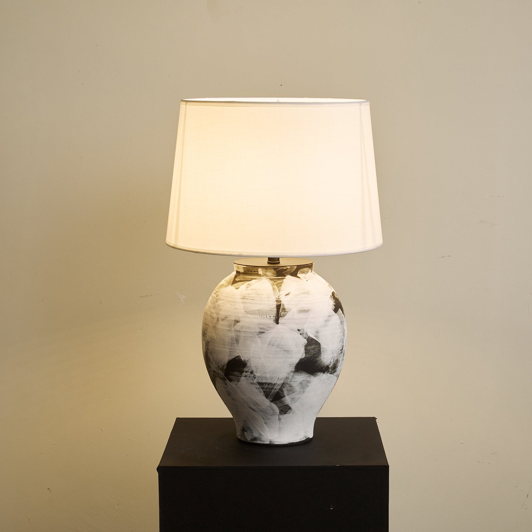 Lomeva Table Lamp