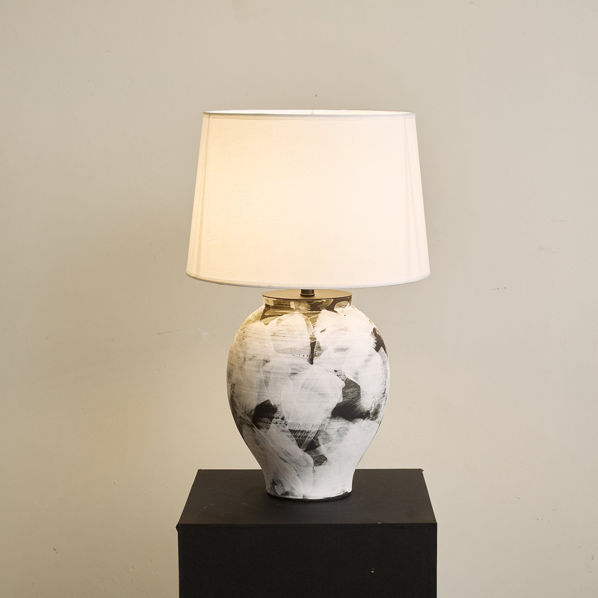 Lomeva Table Lamp