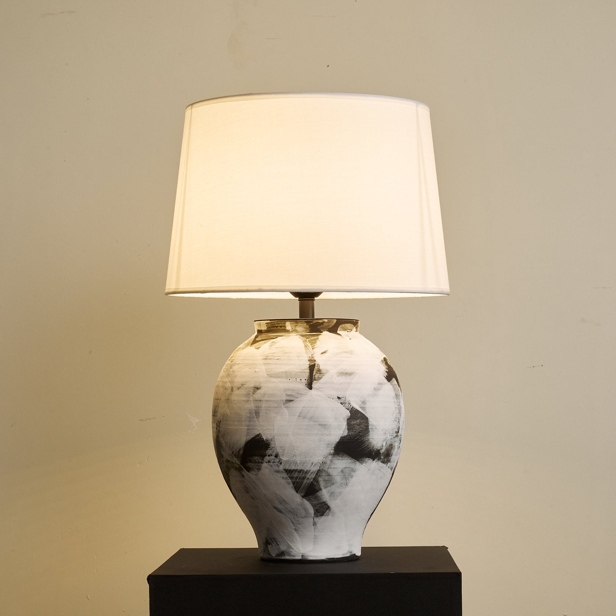 Lomeva Table Lamp