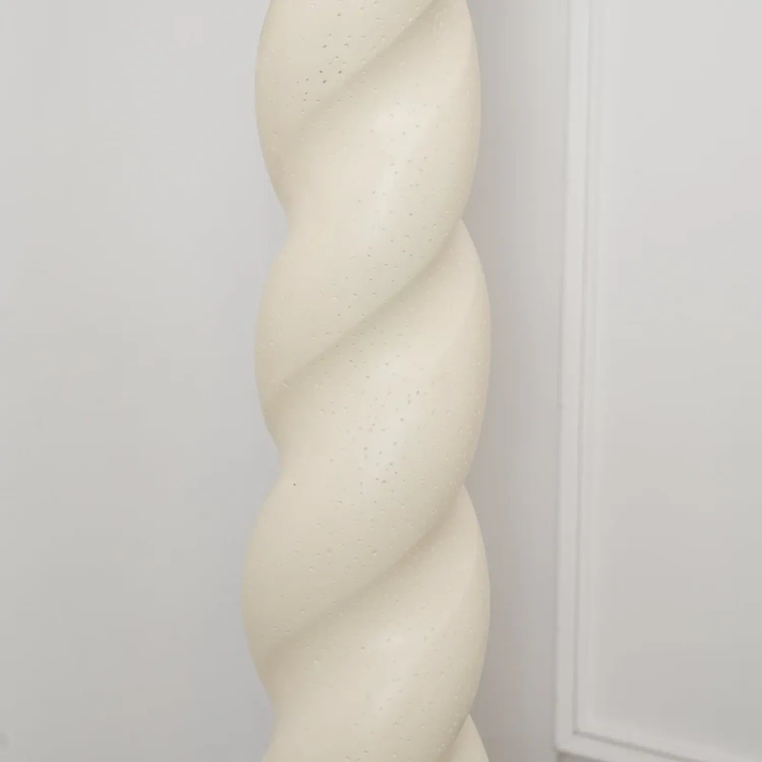 Yesoni Twist Floor Lamp