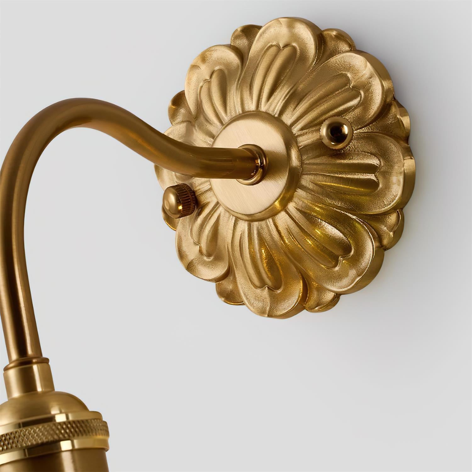 Jovine Tiffany Wall Light