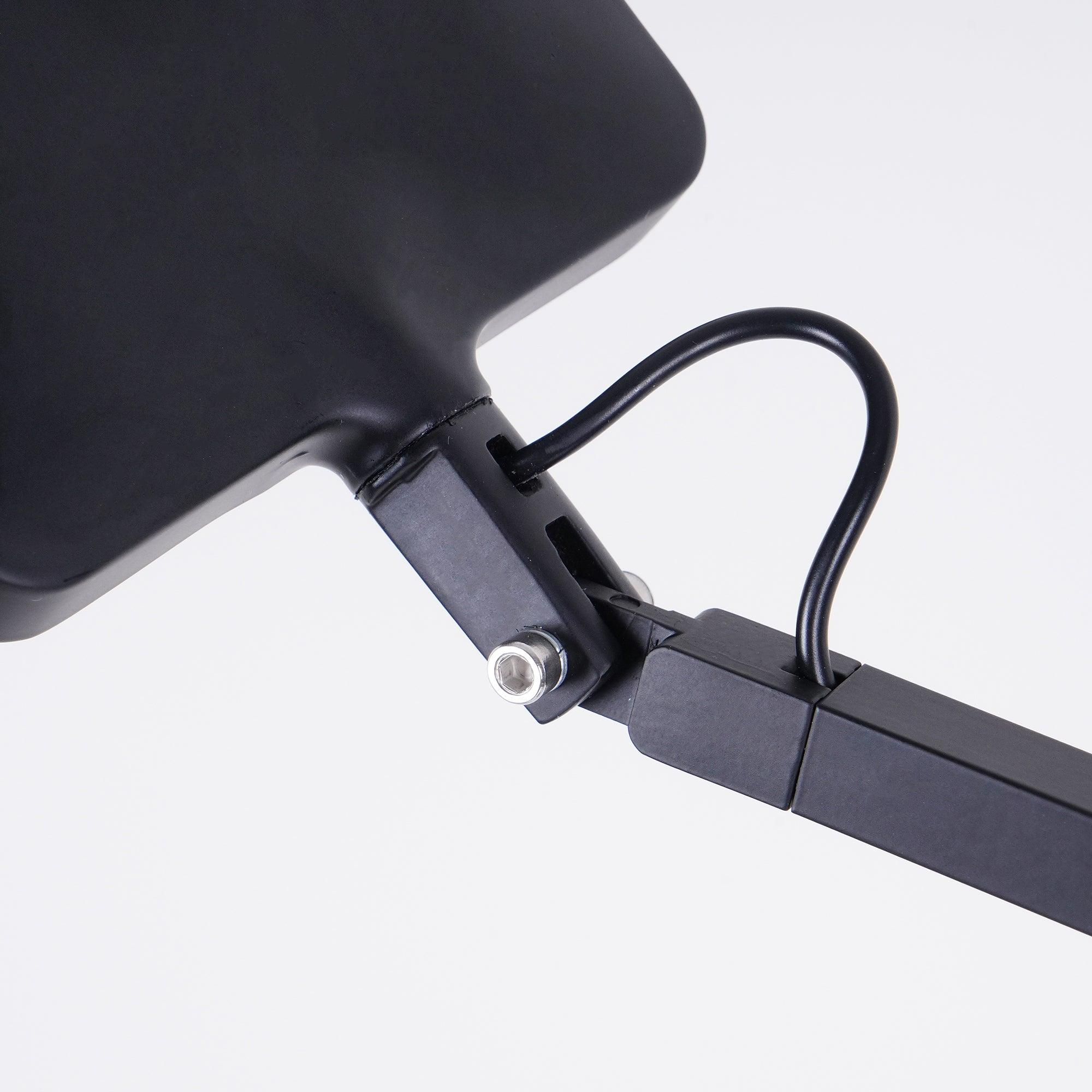 Gollor Table Lamp