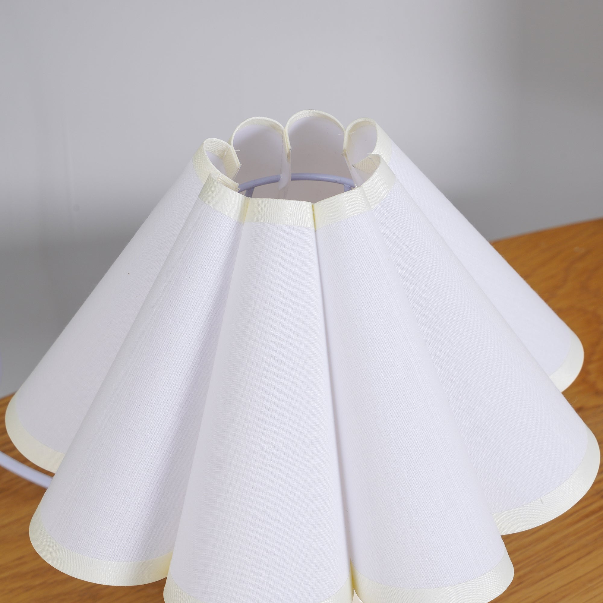 Cosari Table Lamp