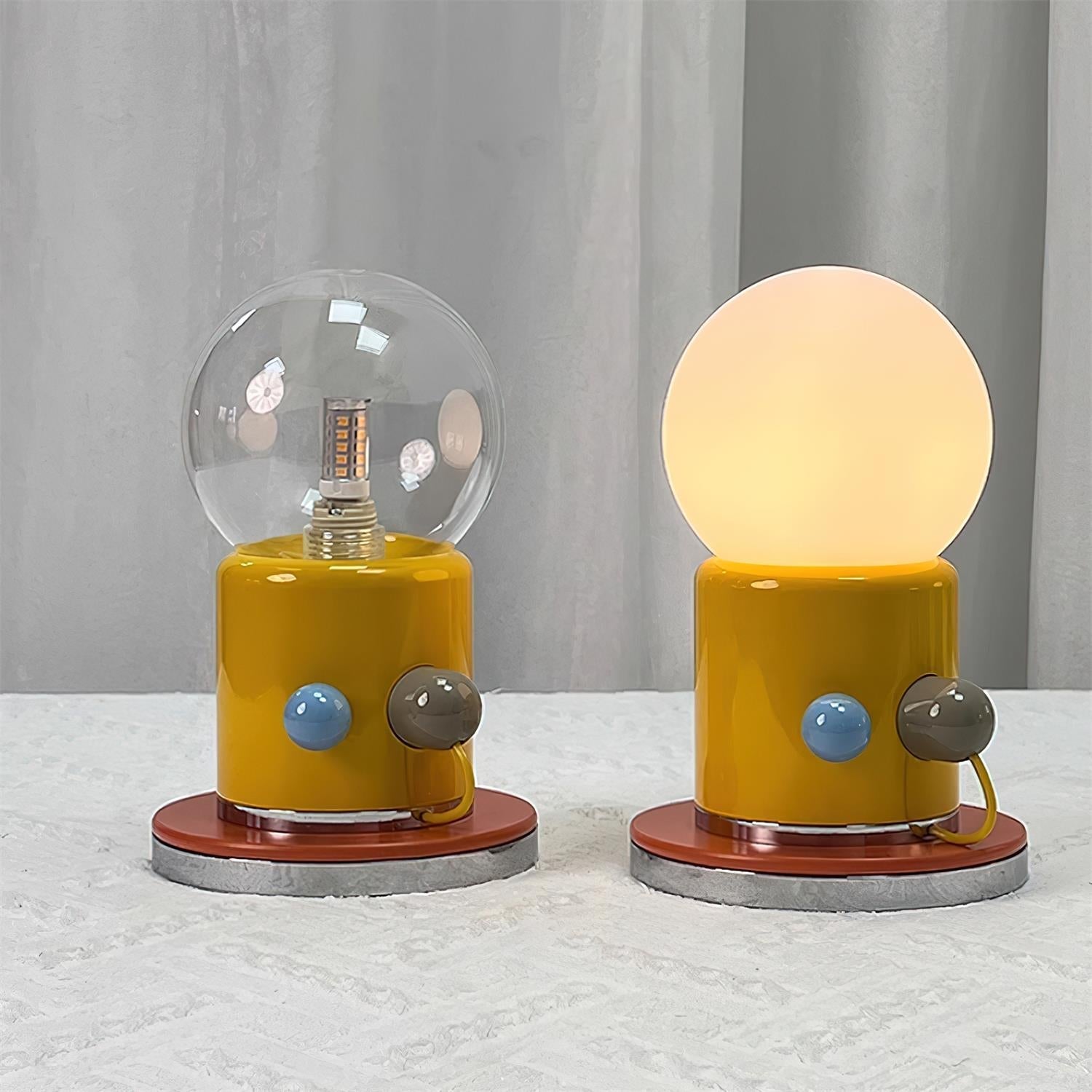 Trivano Table Lamp