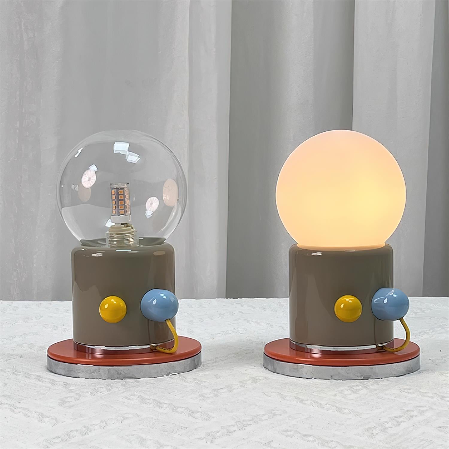 Trivano Table Lamp