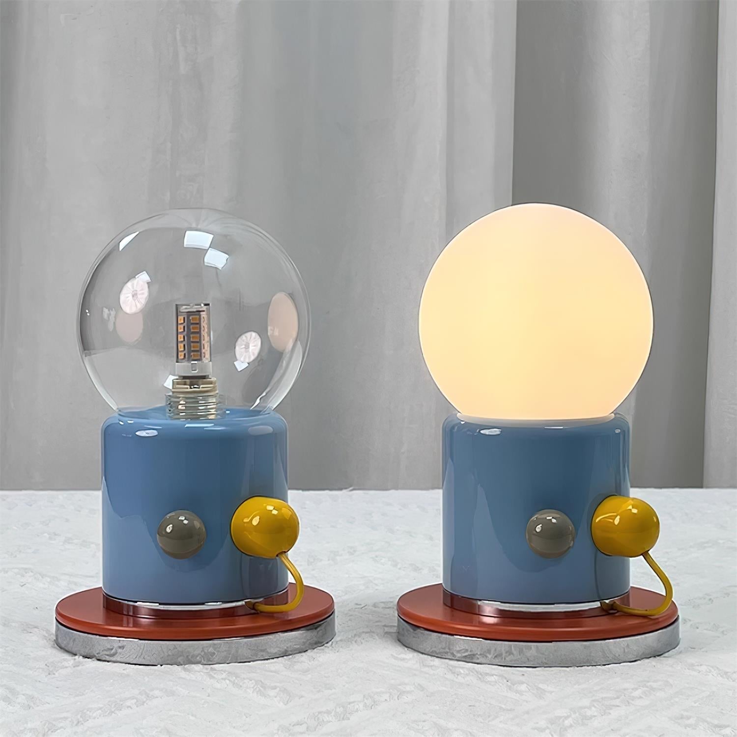 Trivano Table Lamp