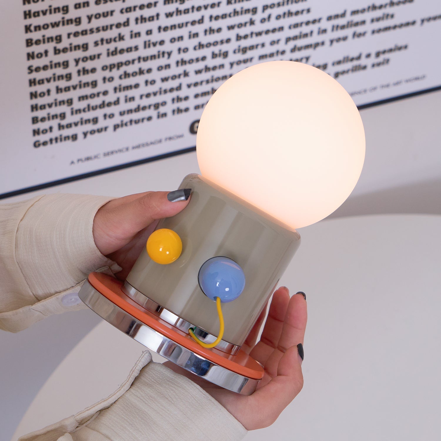 Trivano Table Lamp