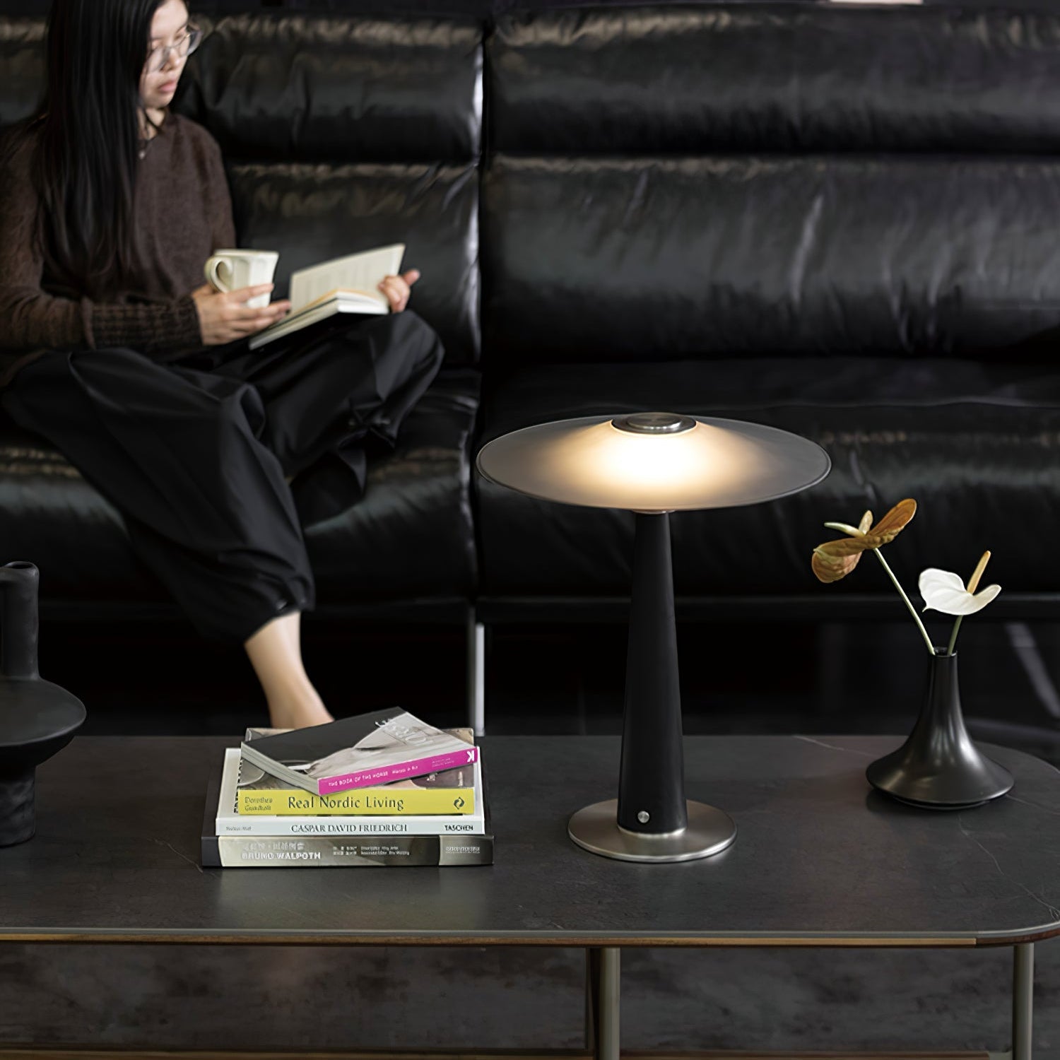 Kizom Table Lamp