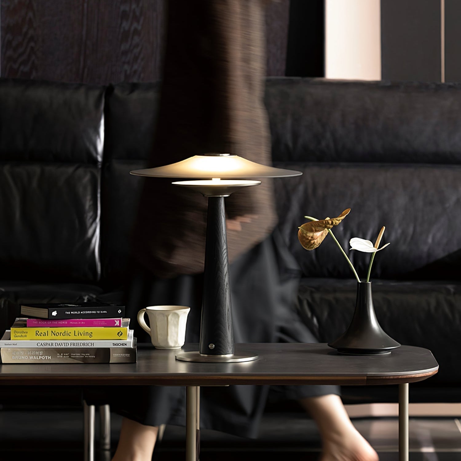 Kizom Table Lamp