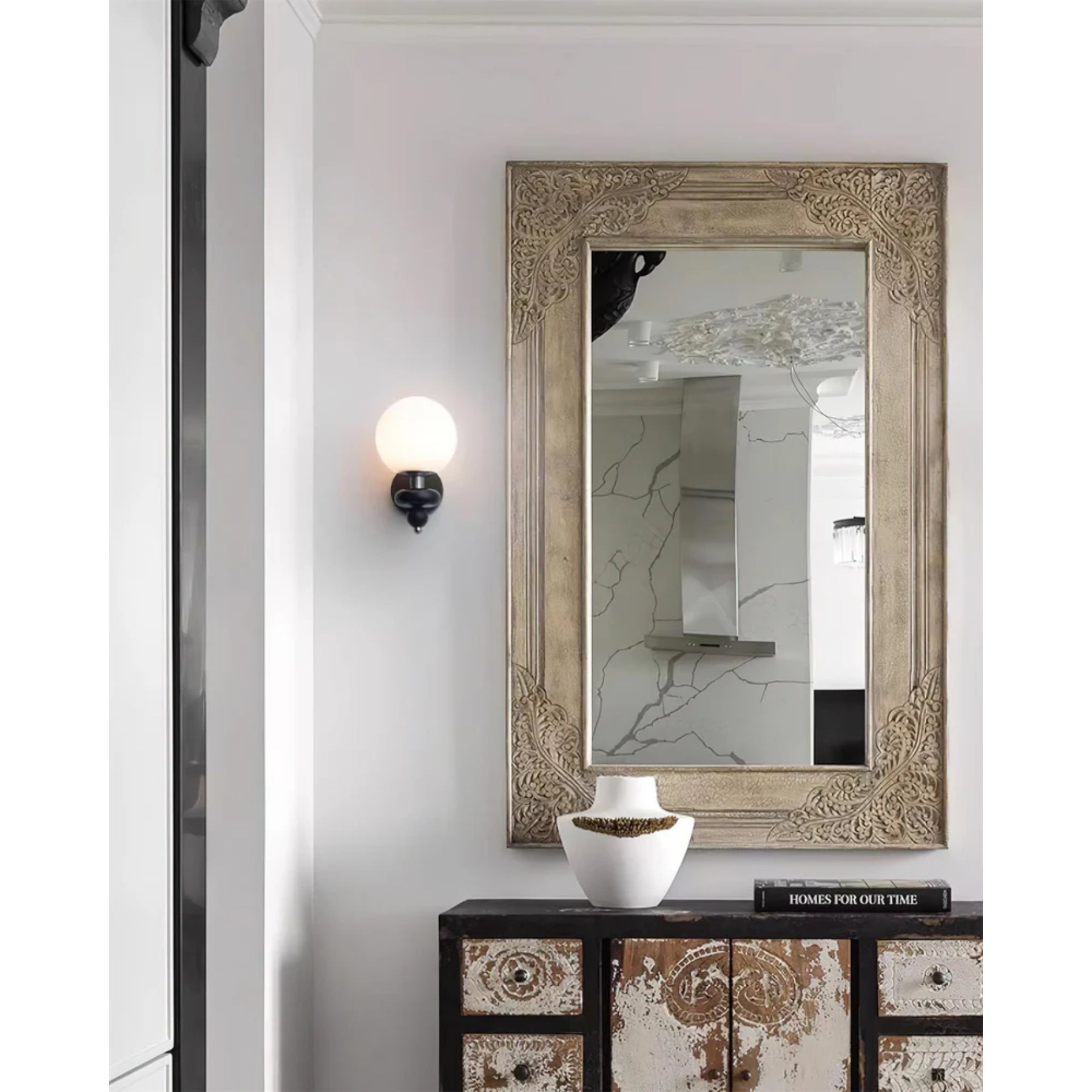 Mirvano Wall Light