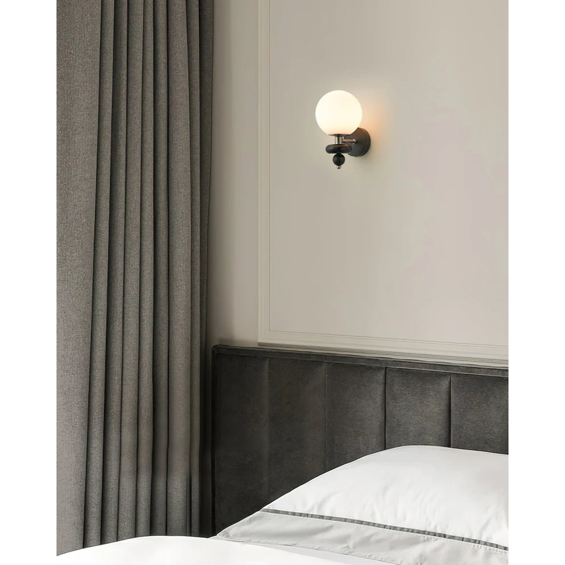 Mirvano Wall Light