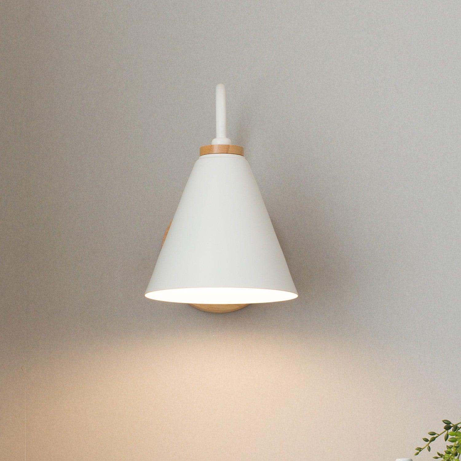 Seriva Wall Light