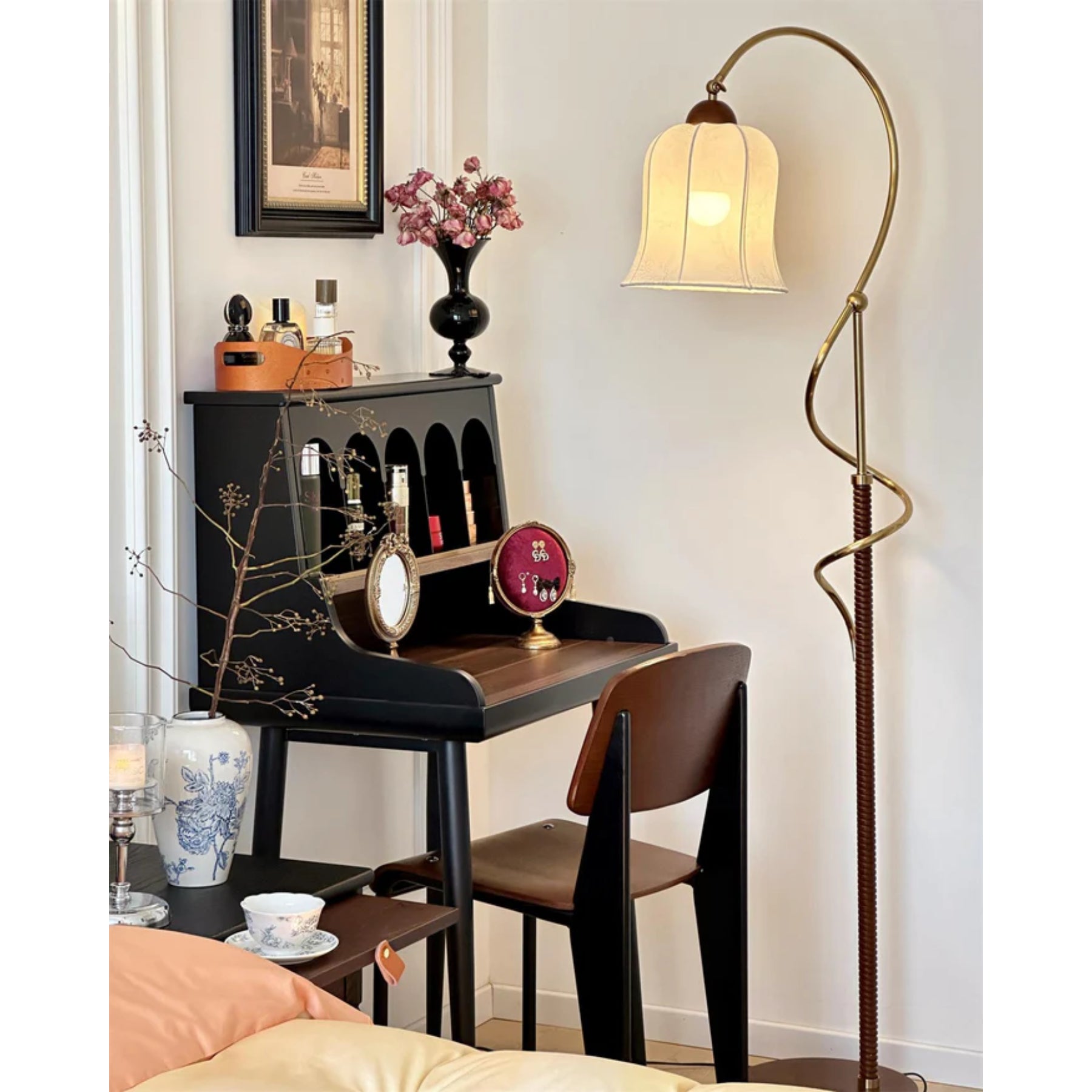Lezizan Floor Lamp