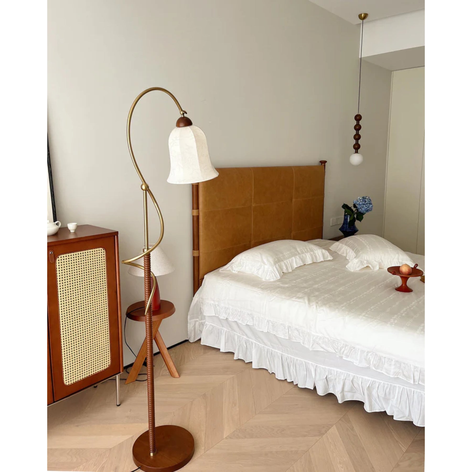 Lezizan Floor Lamp