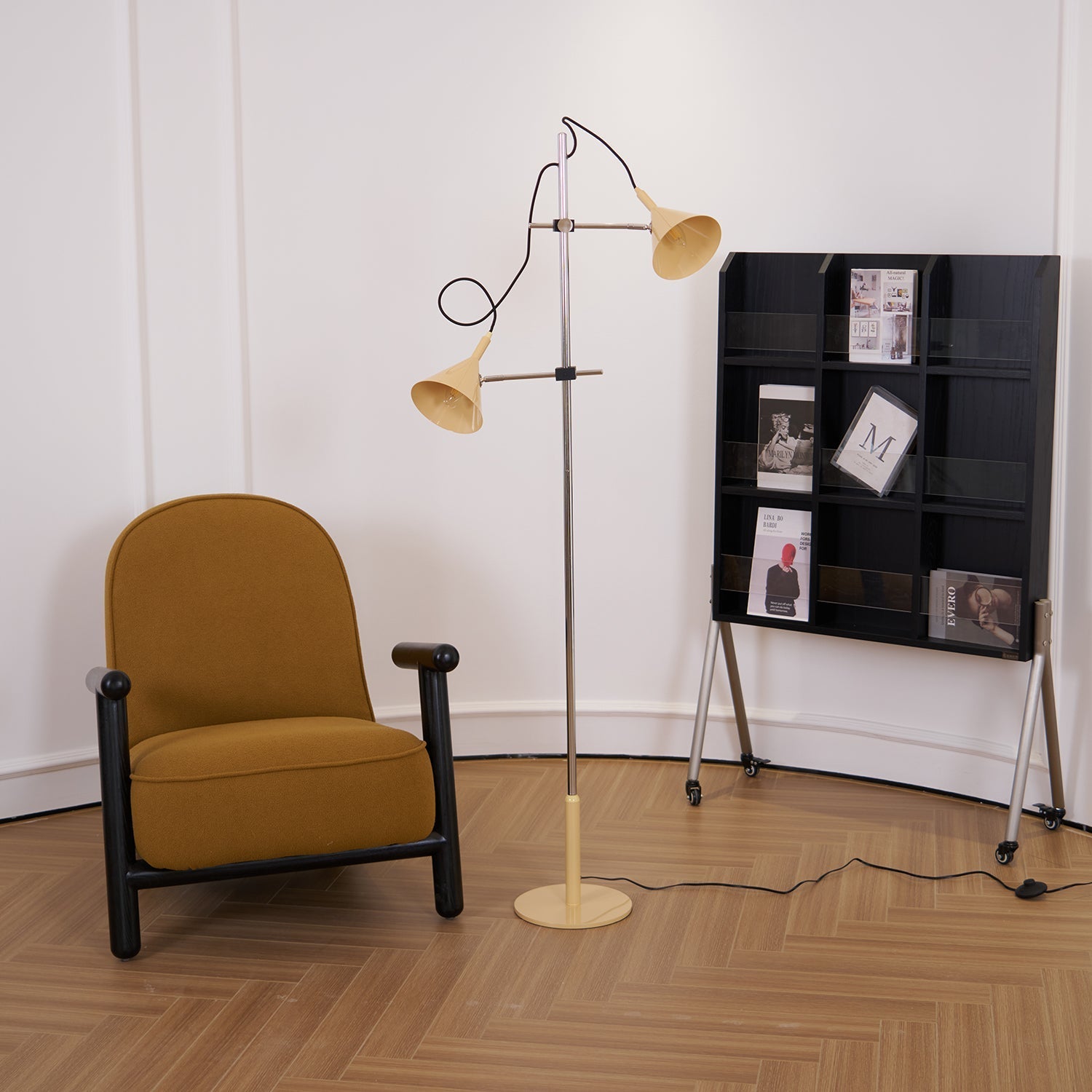 Latios Floor Lamp