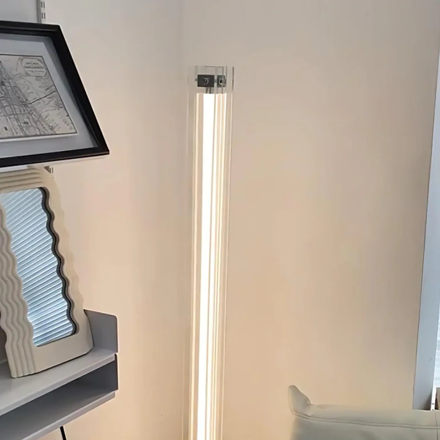 Lempeza Floor Lamp