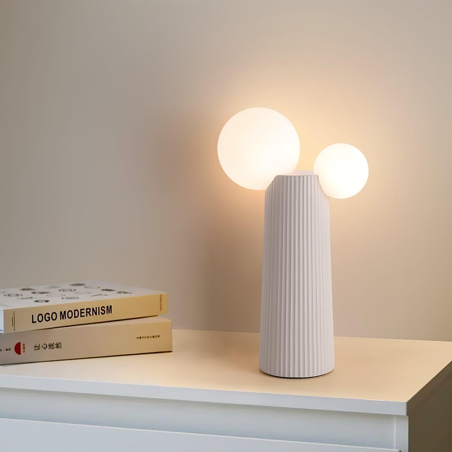 Lizzy Table Lamp