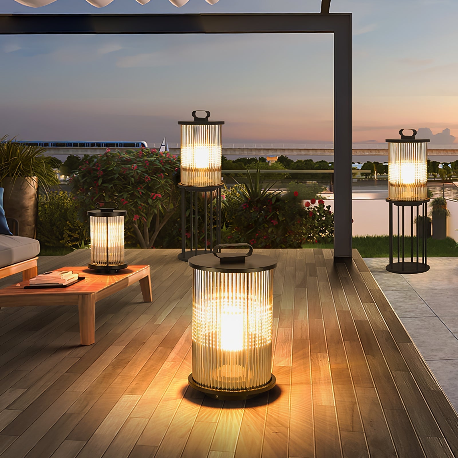Lentesse Outdoor Light