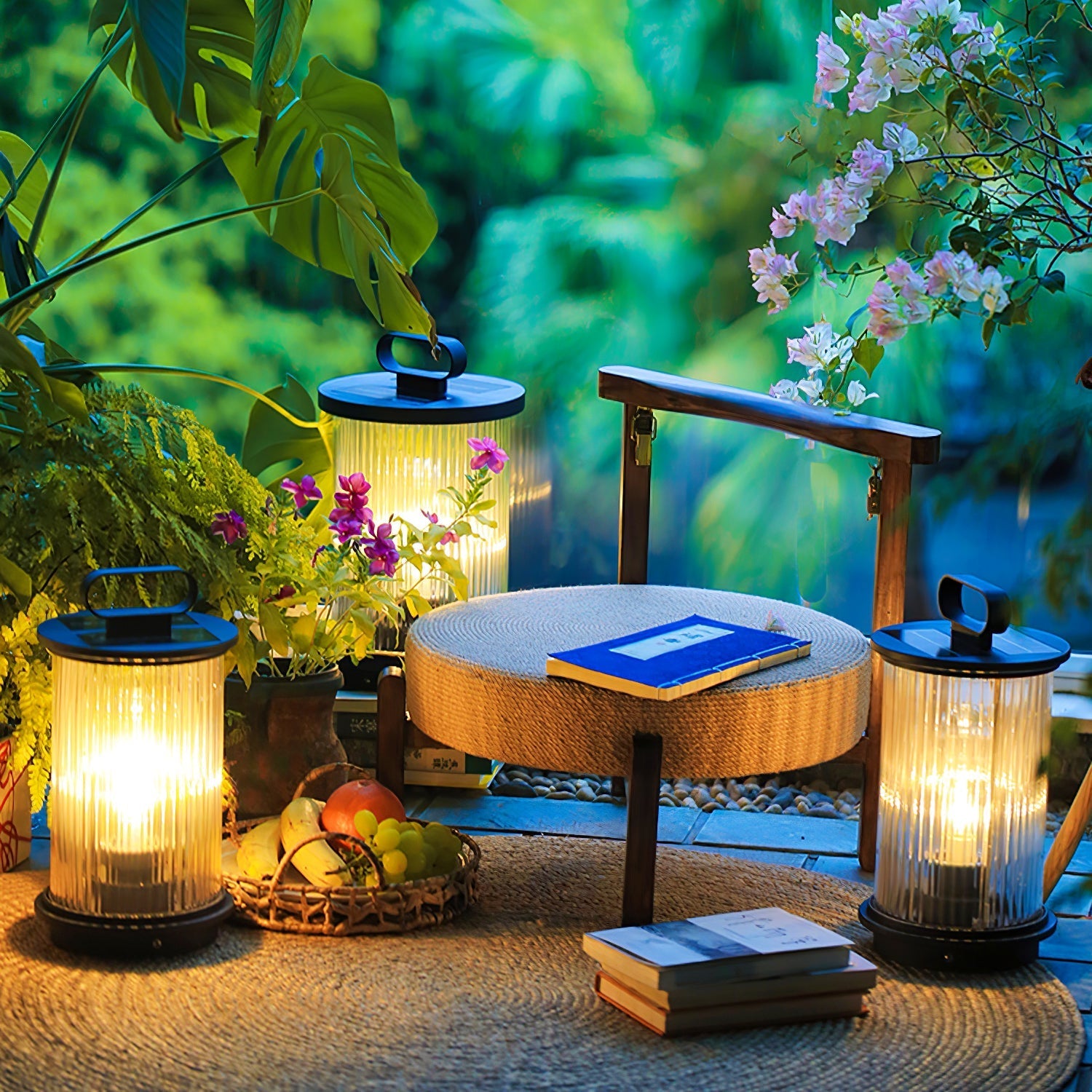 Lentesse Outdoor Light