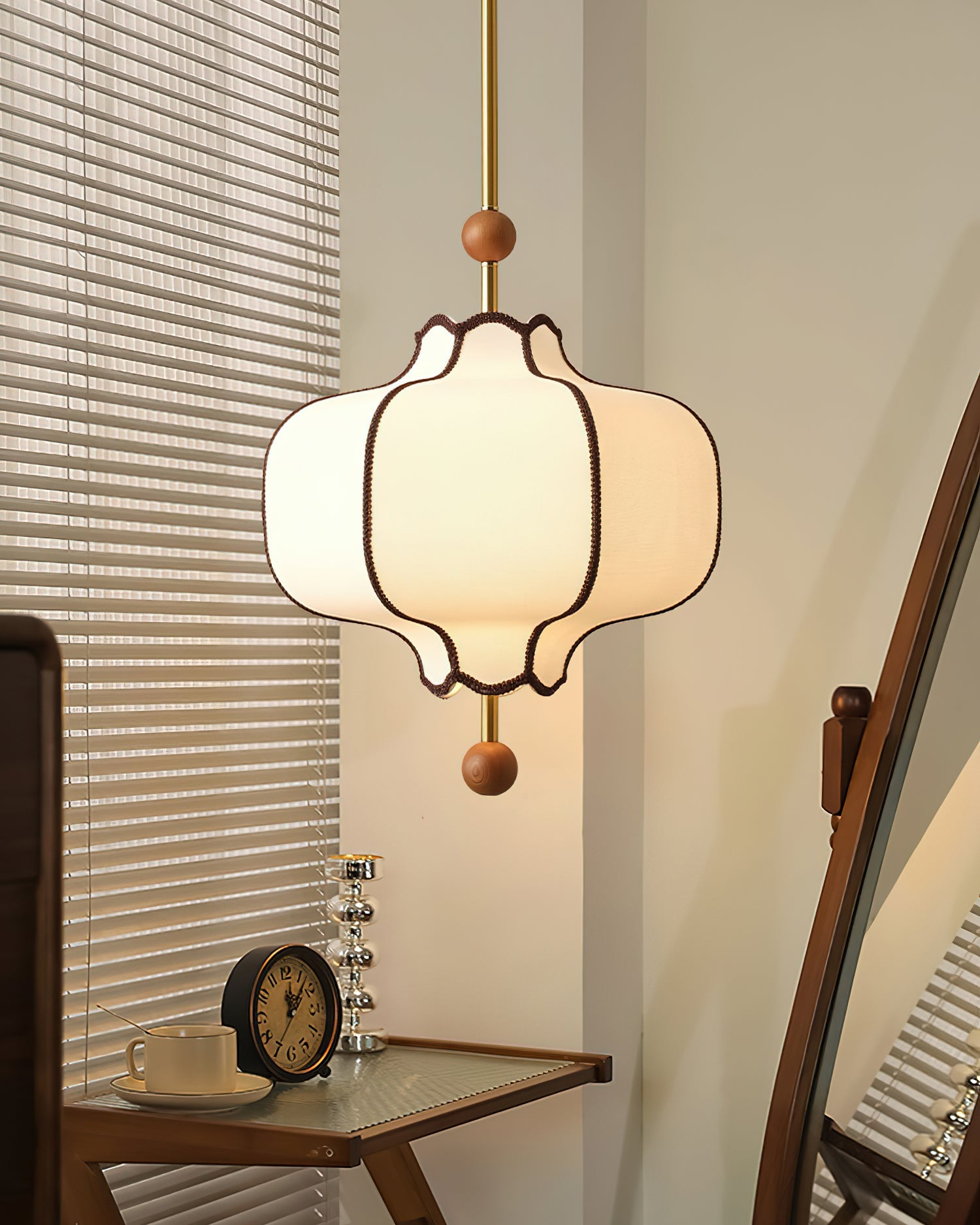 Reyeley Lantern Pendant Light