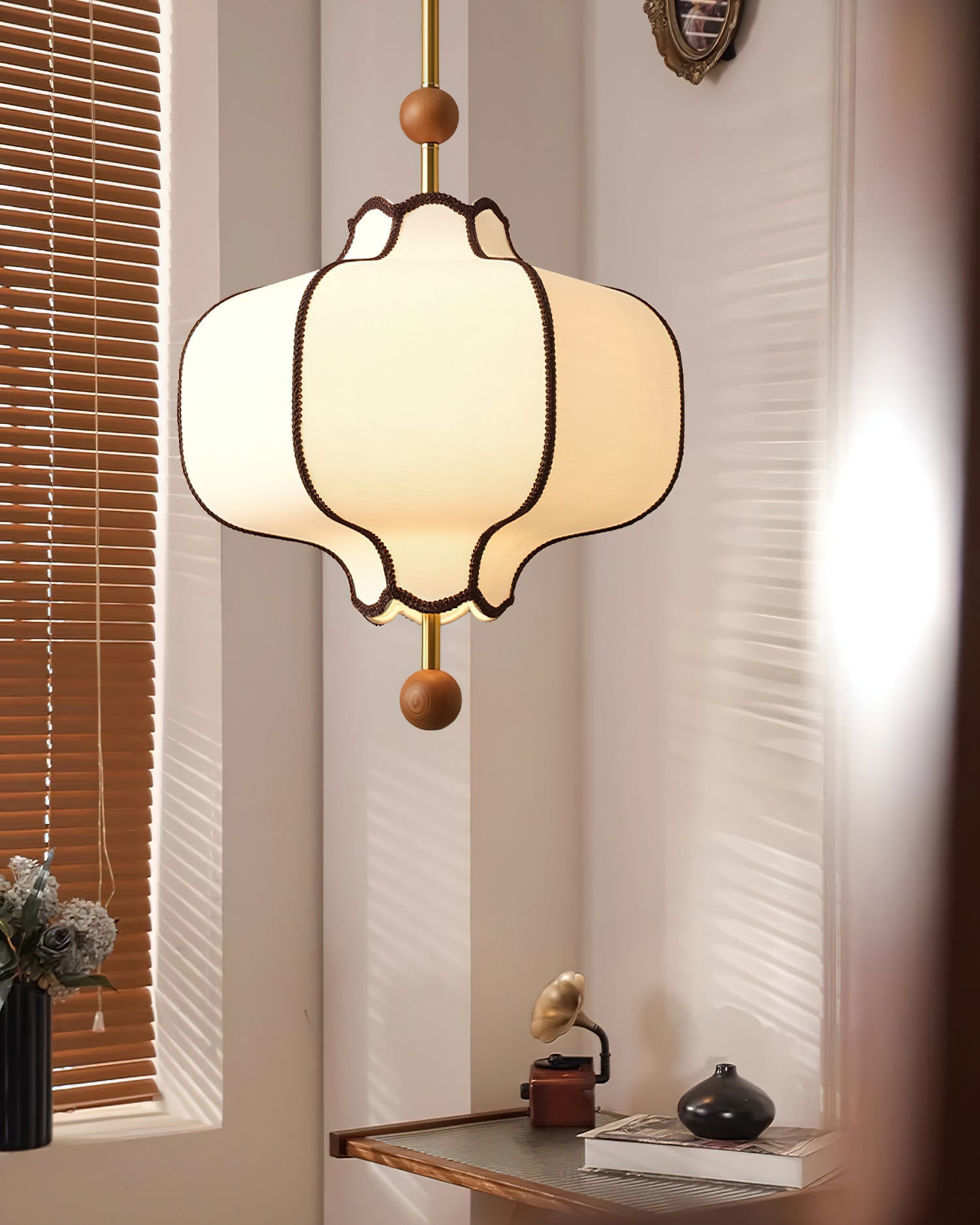 Reyeley Lantern Pendant Light