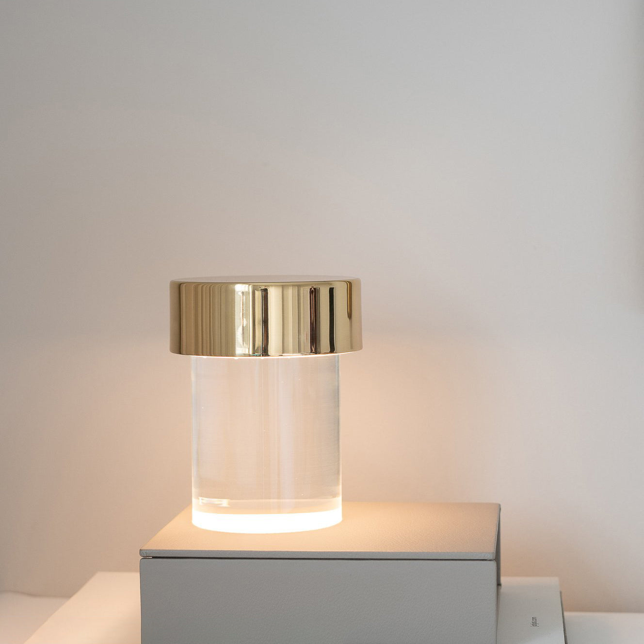 Toleso Table Lamp