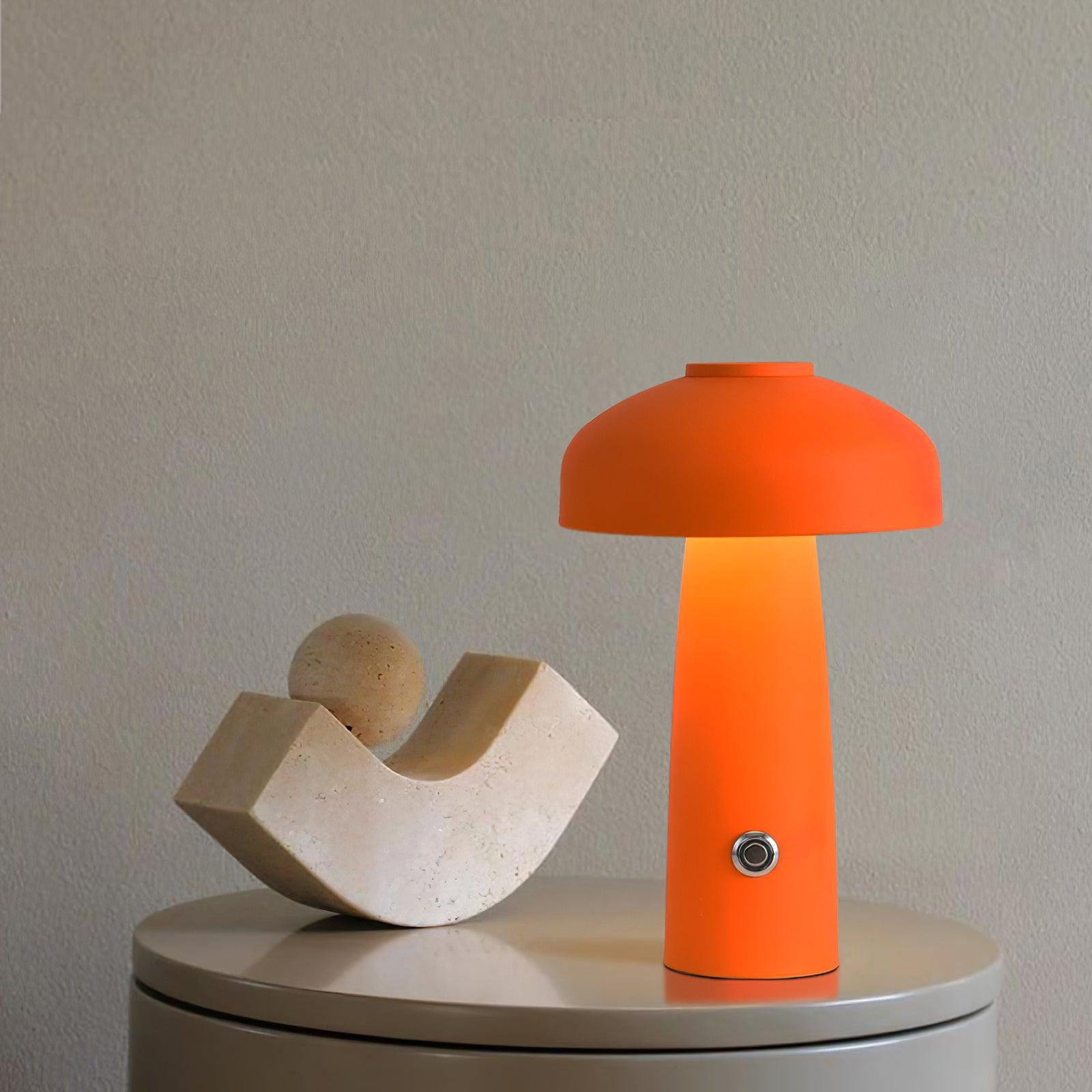 Tomzo Table Lamp