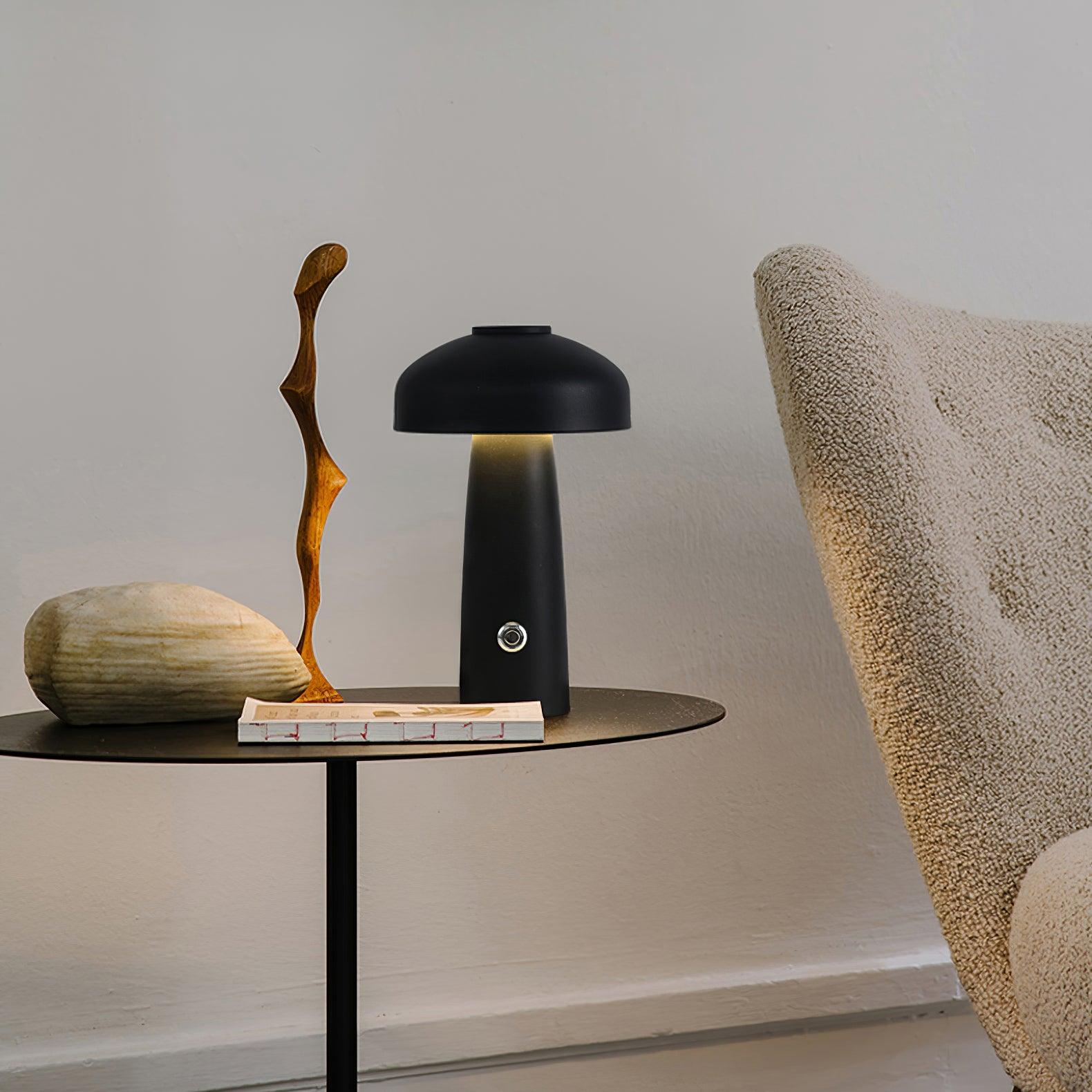 Tomzo Table Lamp