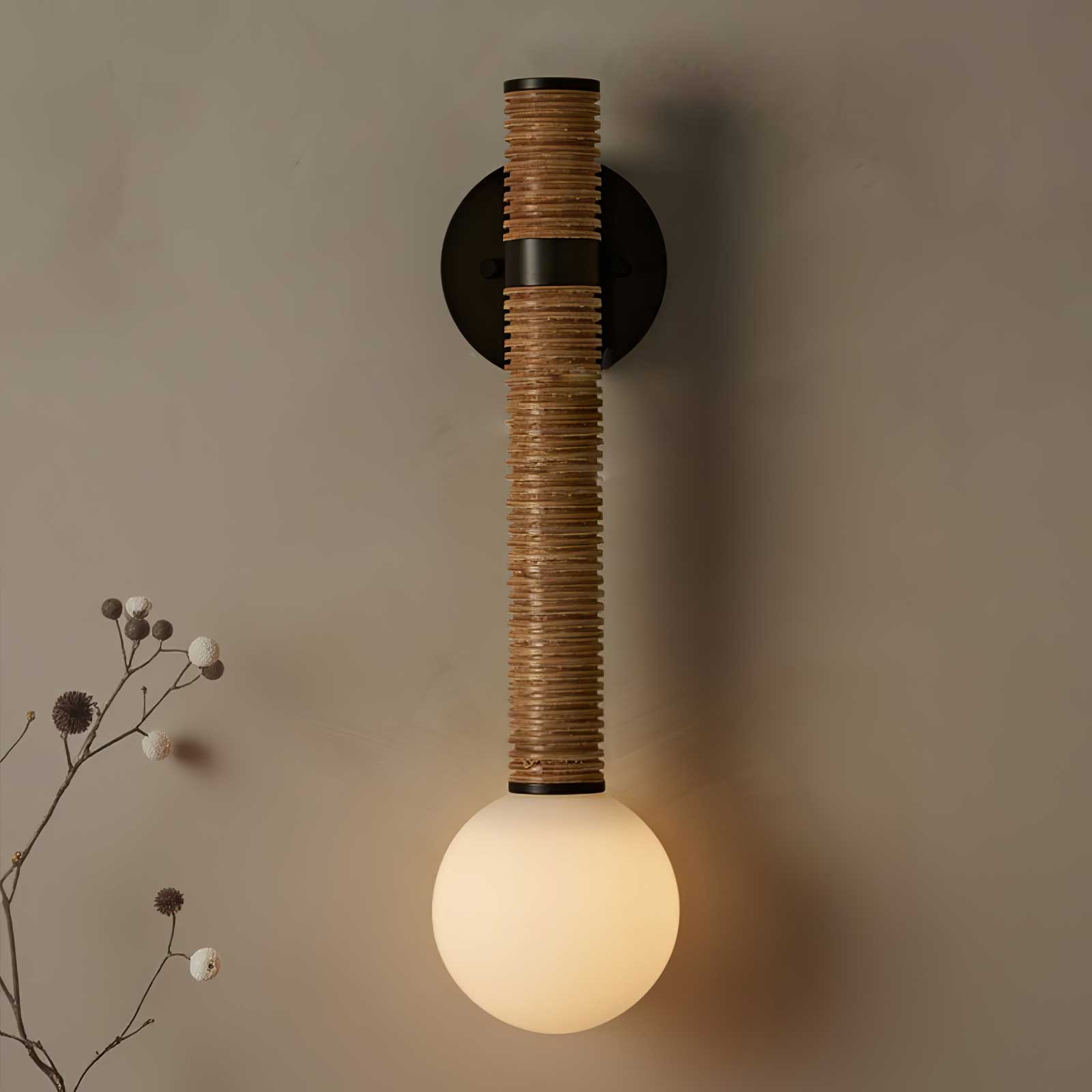 Lusestro Wall Light