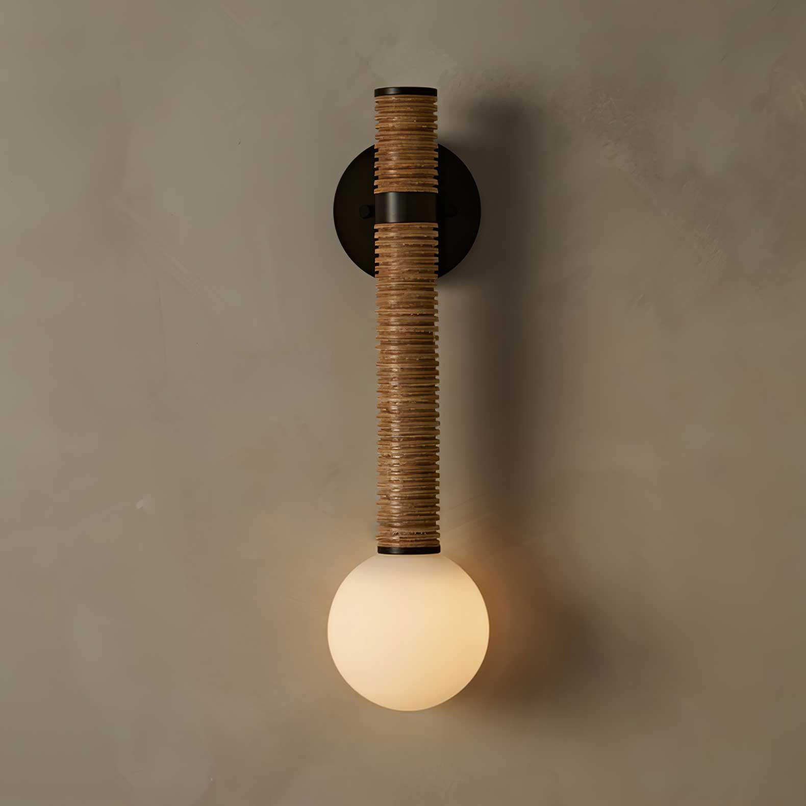 Lusestro Wall Light