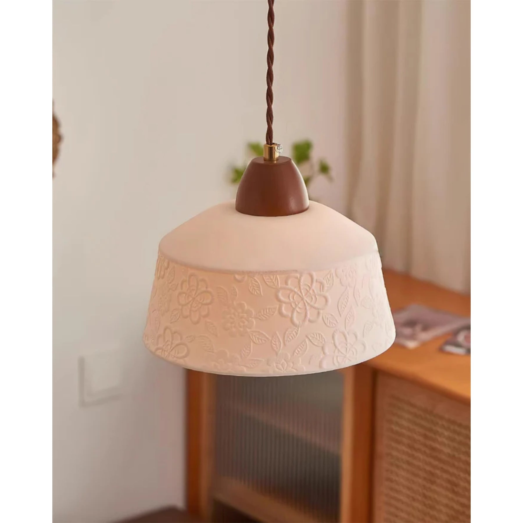 Lebaze Pendant Light