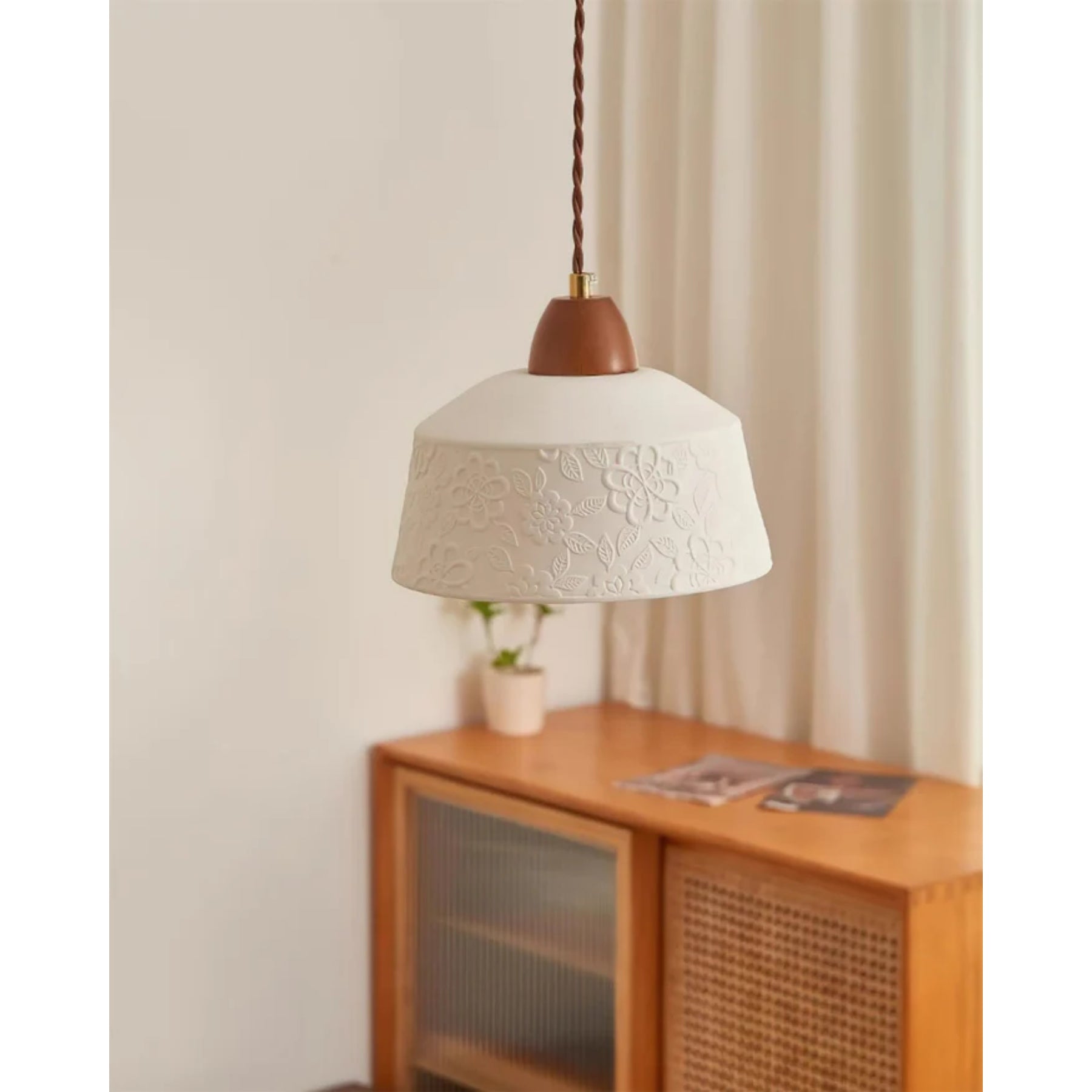 Lebaze Pendant Light